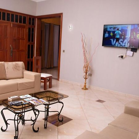 Arusha Royal Bed and Breakfast Buitenkant foto