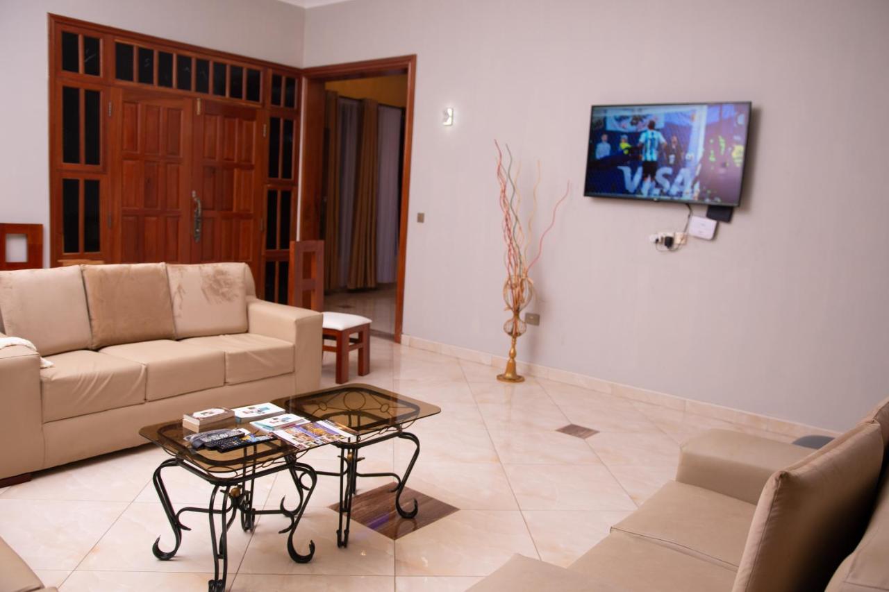 Arusha Royal Bed and Breakfast Buitenkant foto