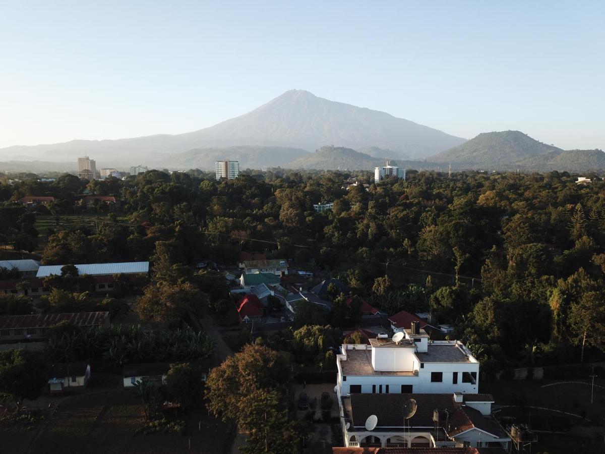 Arusha Royal Bed and Breakfast Buitenkant foto