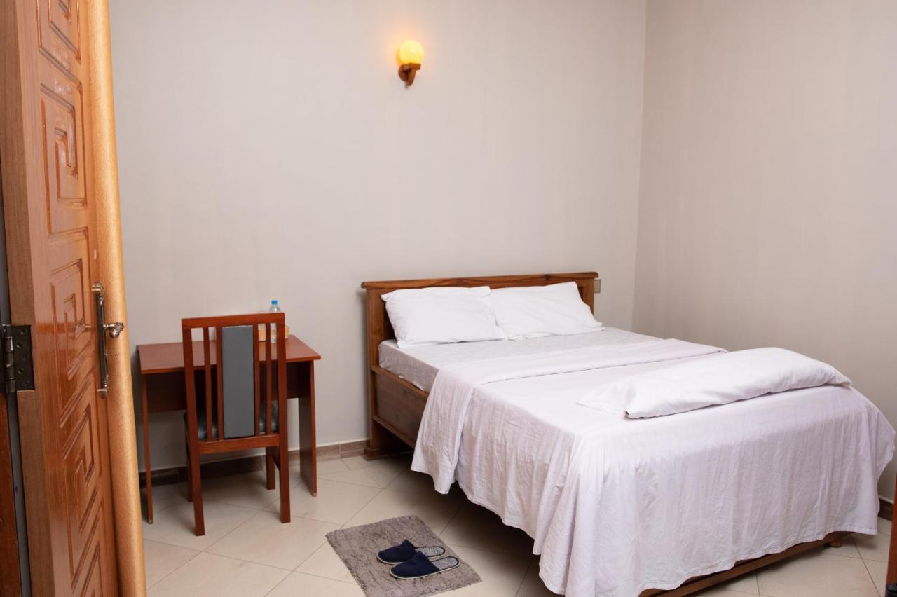 Arusha Royal Bed and Breakfast Buitenkant foto