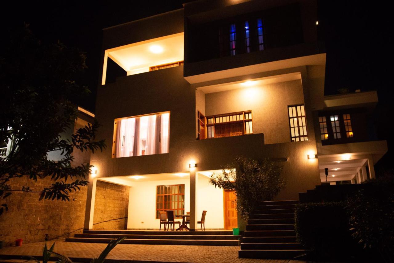 Arusha Royal Bed and Breakfast Buitenkant foto